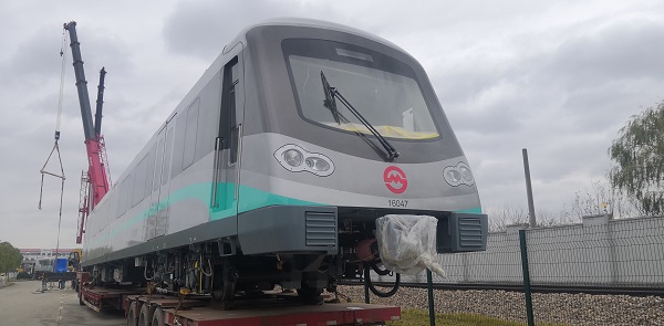 上海地铁16号线增购6节编组新车(16047)到货 未来全部采用6节编组运营 上海地铁16号线增购6节编组新车(16047)到货 未来全部采用6节编组运营