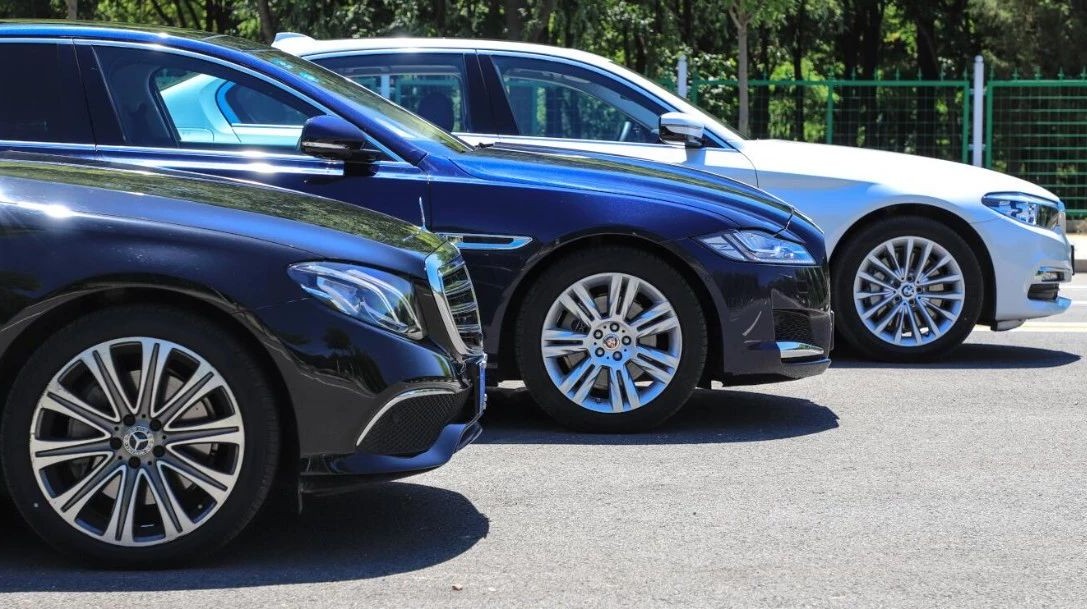 比高考大题还难，奔驰宝马捷豹，究竟选啥？