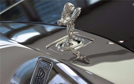 2019款劳斯莱斯幻影加长版报价全新体验