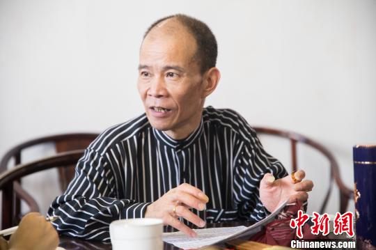 图为刘宜威正在接受<a target='_blank' href='http://www.chinanews.com/' >中新网</a>记者采访。 李南轩 摄