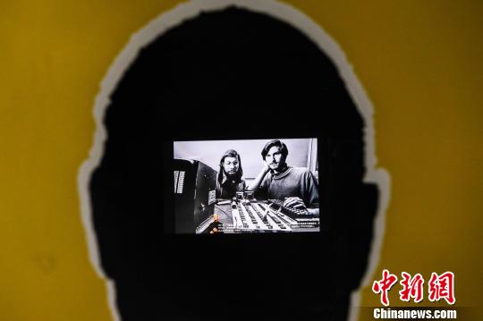 《“Re-meet再?见”Corbis影像体验大展》亮相中华世纪坛。 Corbis影像体验大展在京举办 上百幅经典图片首次亮相