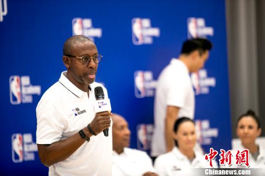 NBA精英计划·中国训练营在NBA中心开营|詹