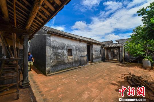 图为林家大院。 骆云飞 摄