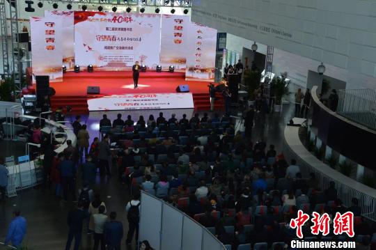 第二届京津冀图书馆“守望青春,我与图书馆故事”阅读推广交流展示活动。 钟欣 摄