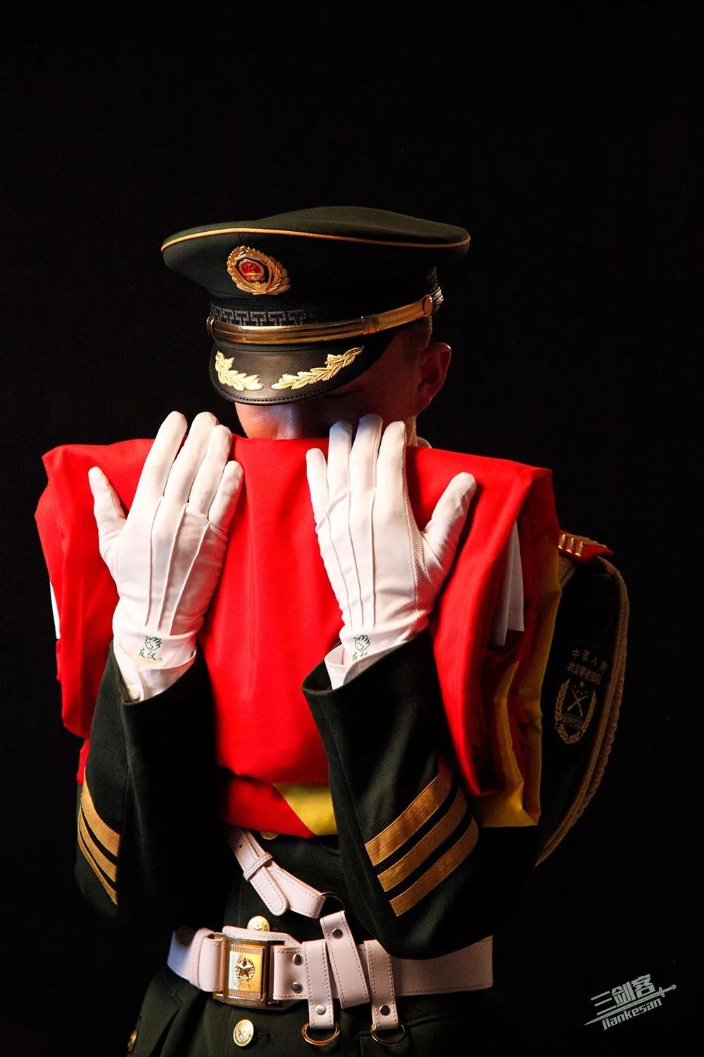 直播预告:2018第一缕阳光·人民解放军三军仪