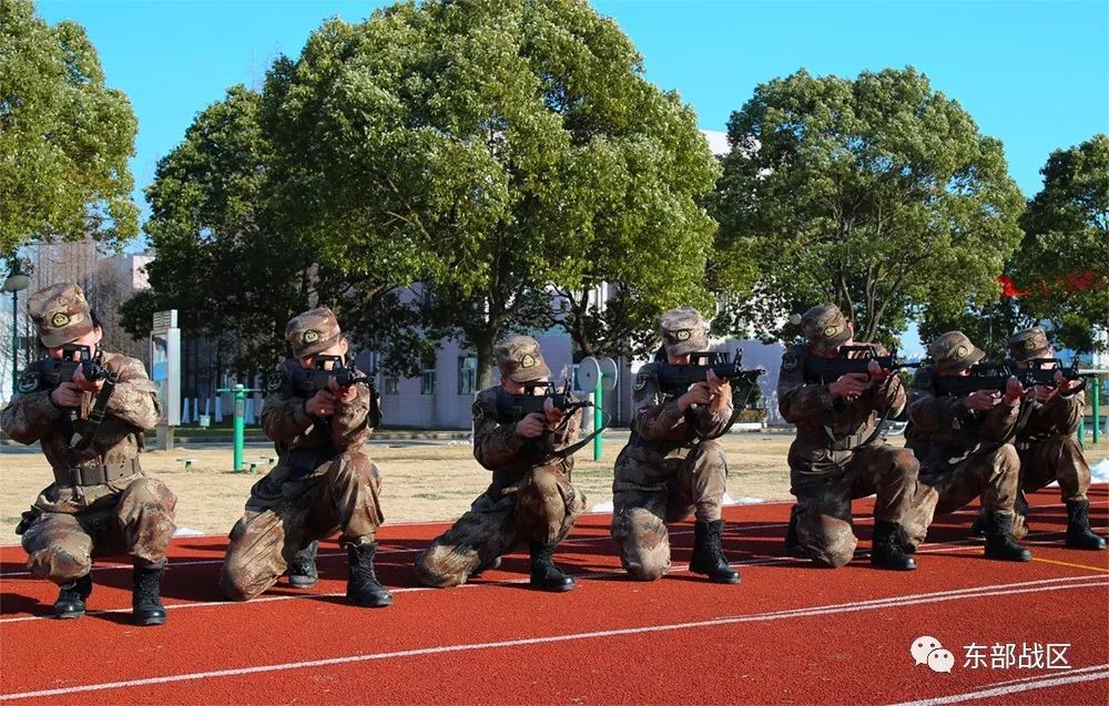 让子弹飞！轻武器实弹考核现场直击