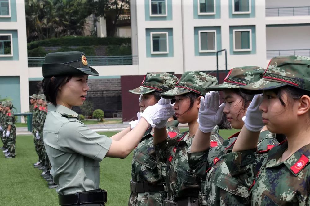 今天,一起来认识驻澳门部队女军人群体|女军人|女兵|训练_新浪军事