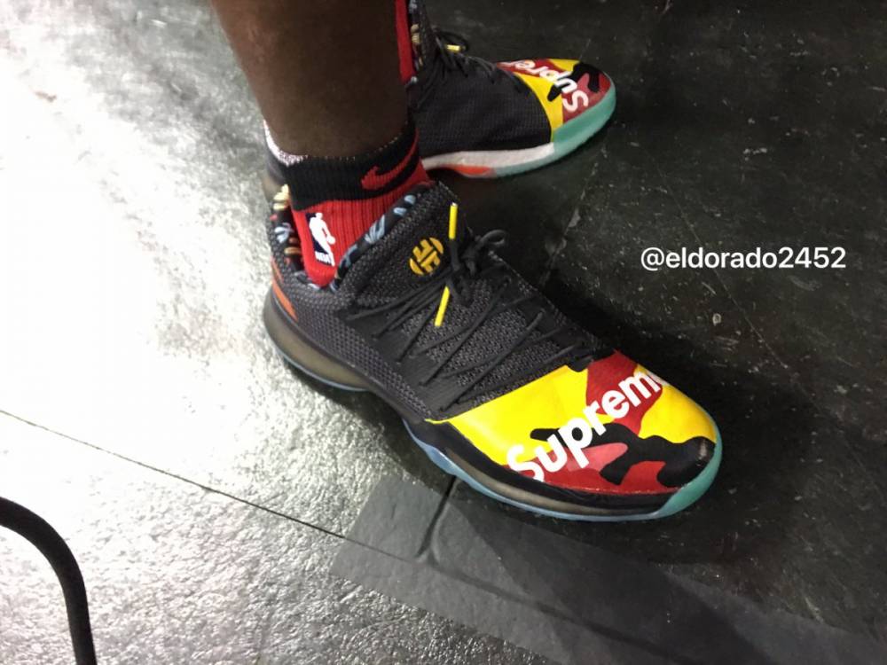 【踏破铁鞋】今日球鞋mvp:拉文 t-mac 1 蛇年限定