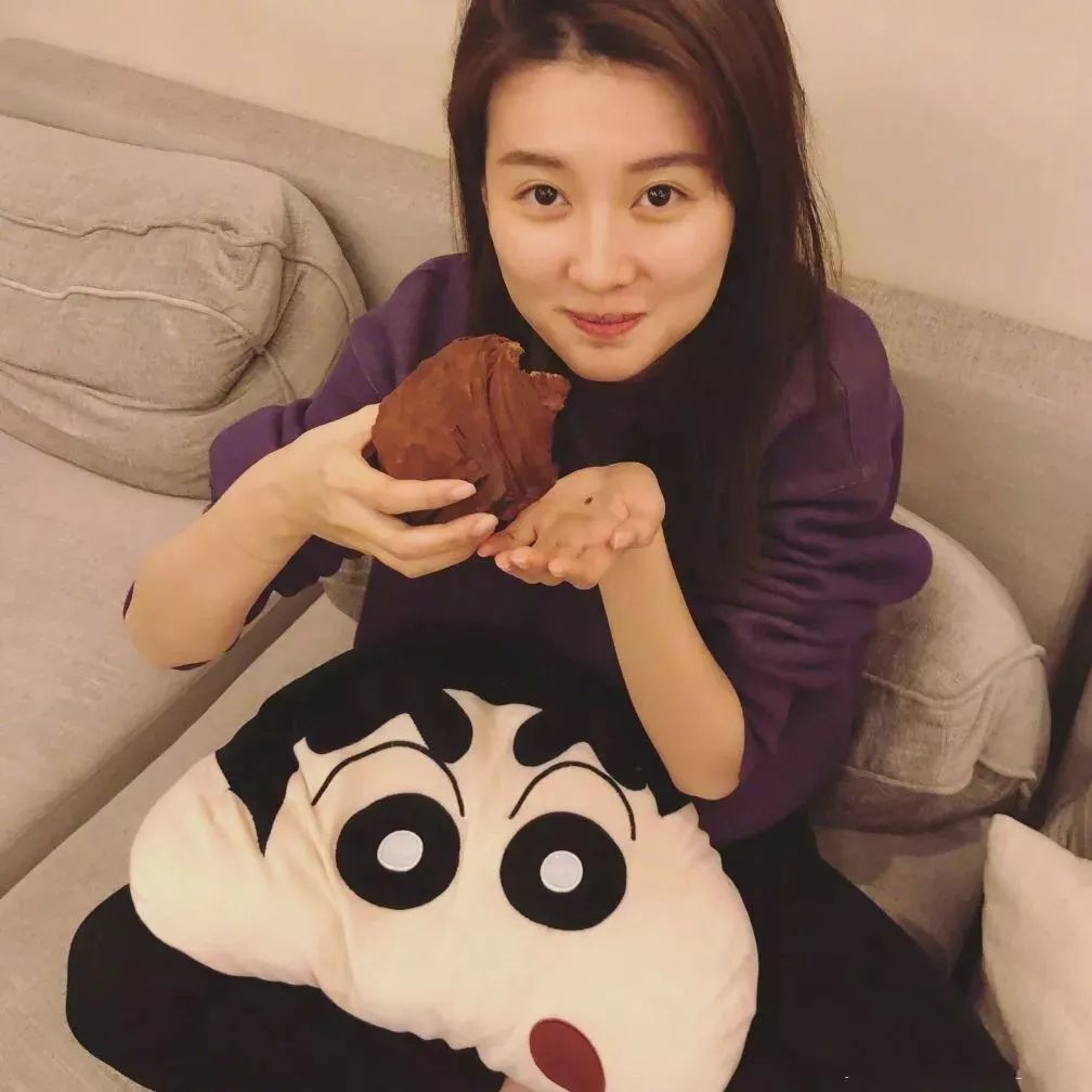 【夜问idol】《欢乐颂》里的乖乖女元气满溢，现场教学如何专业又好看地运动