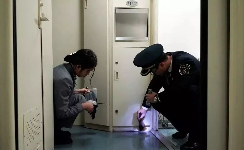 两名90后列车长带你感受不一样的春运