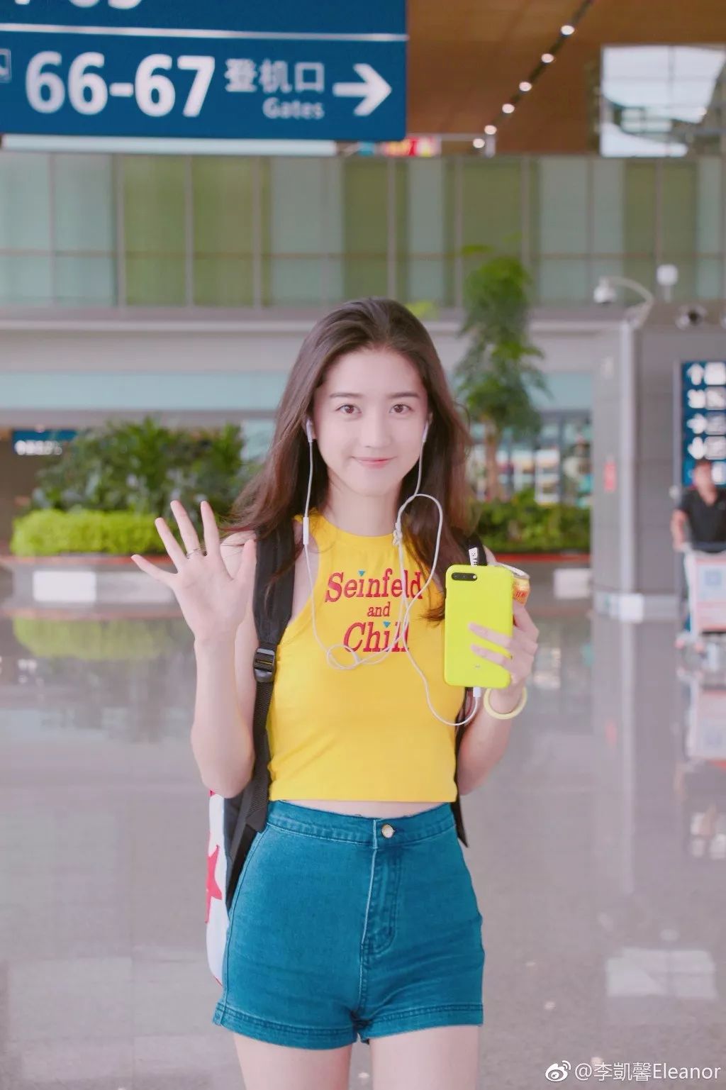 和王俊凯同班,一出道就挑大梁的她演技吊打流