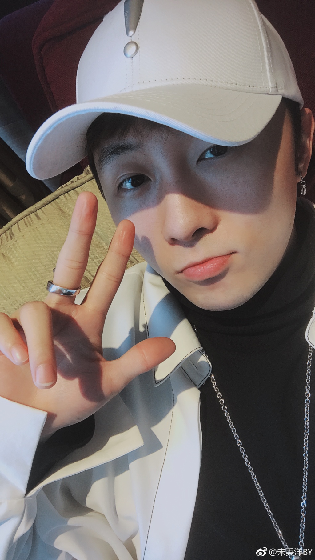 十年后出道、大器晚成的宋秉洋从幕后走到前台