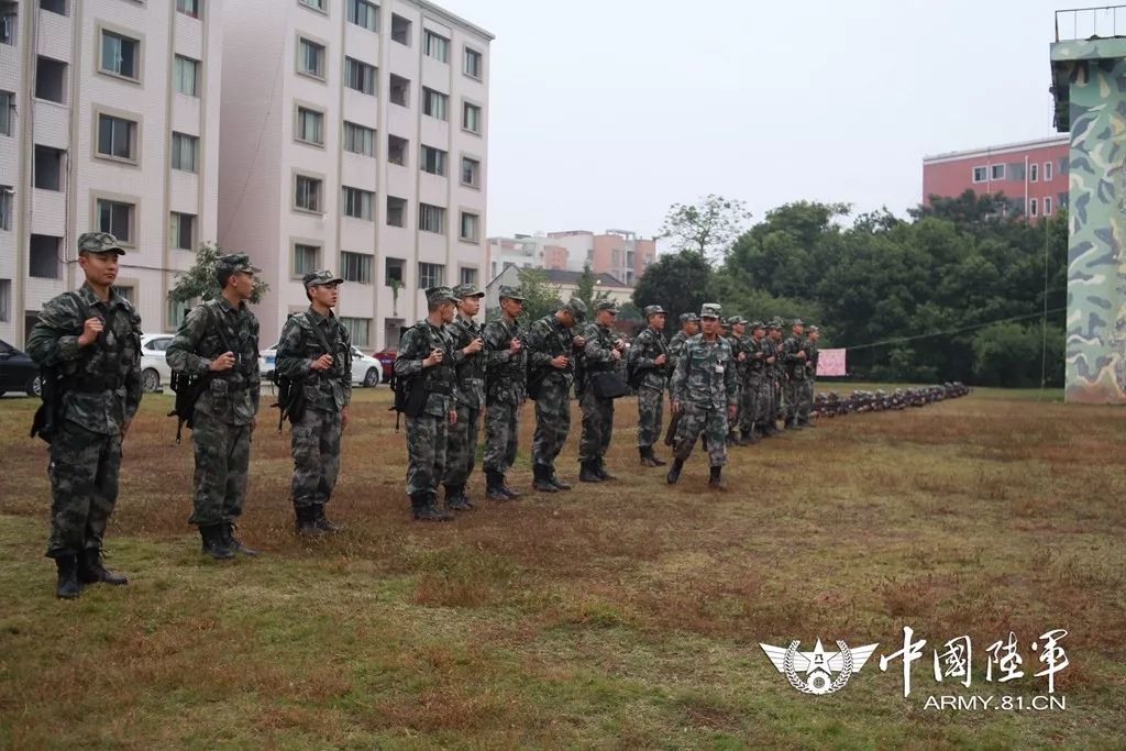 从小作坊到批量化陆军新兵基地化训练带来了什么