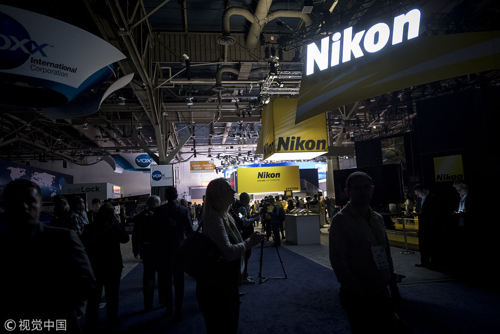 尴尬:CES 2018突发停电 展会被迫暂停