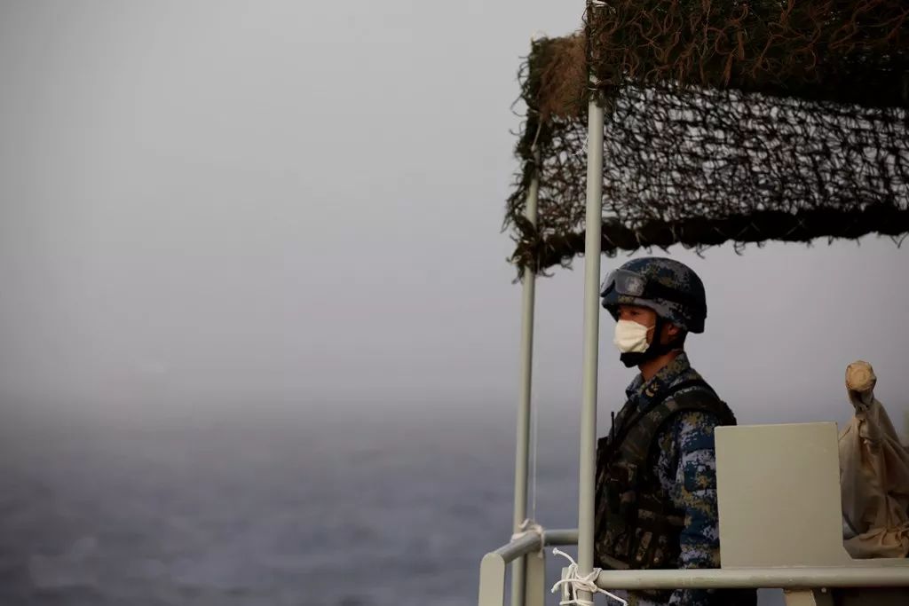 注意！！当代海军要给你们送纪念品，还有《红海行动》电影票……