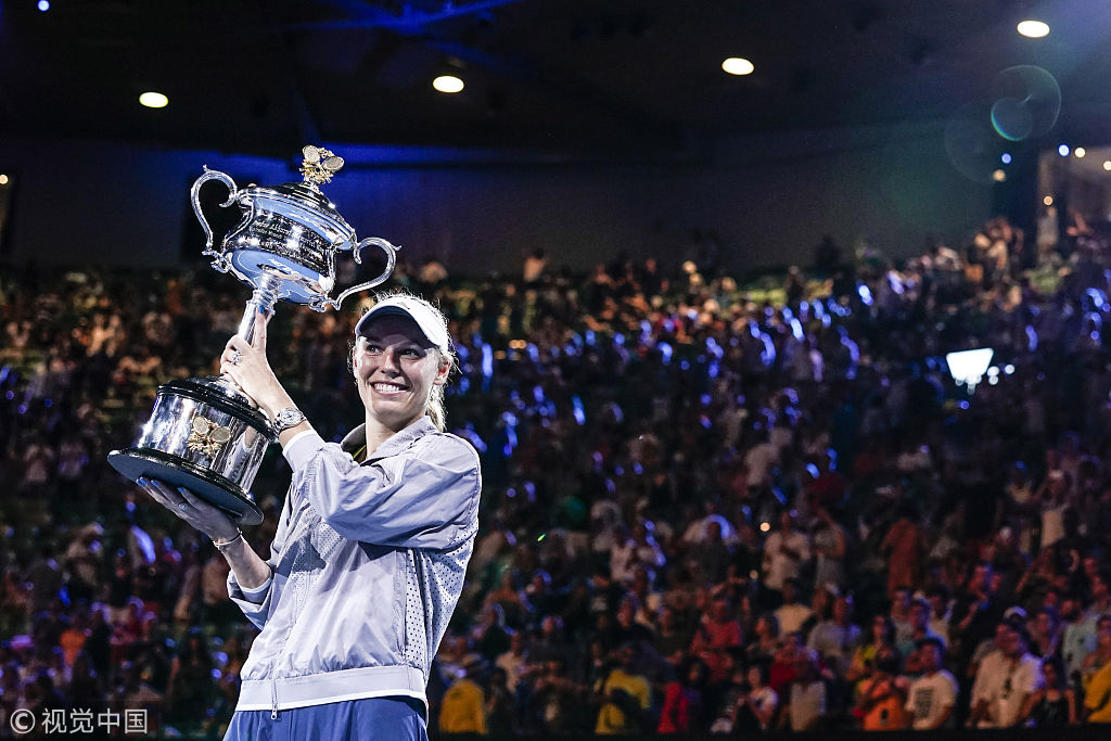 2018澳网女单决赛:颁奖典礼举行 沃兹生涯首夺