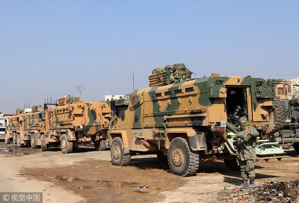 土耳其军队重型军事武器抵达叙利亚阿勒颇西南部_新浪看点