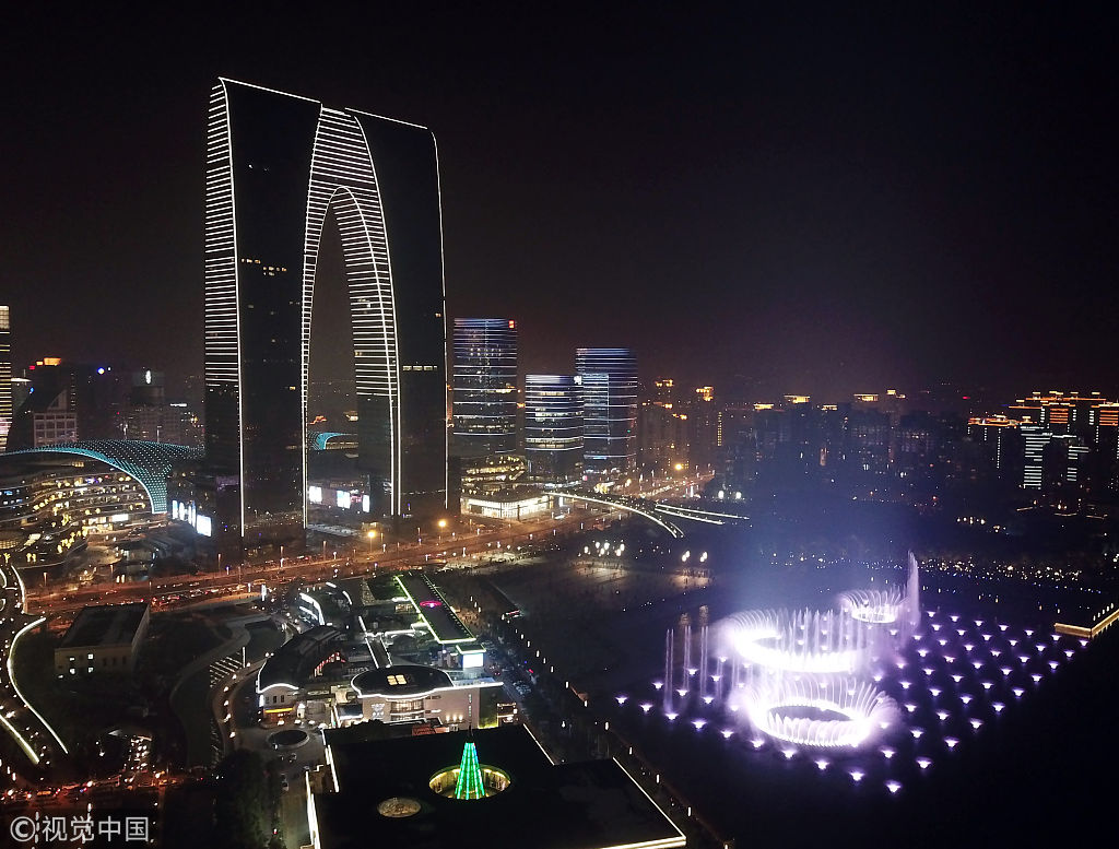 苏州金鸡湖音乐喷泉启幕