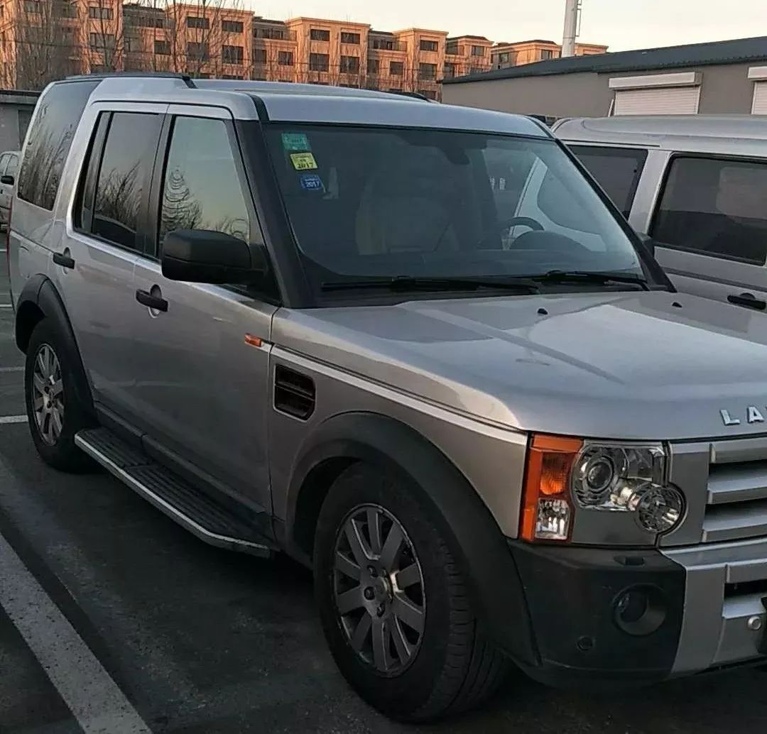 四平一伙歹徒当街砍人后开车逃窜!被警方20分