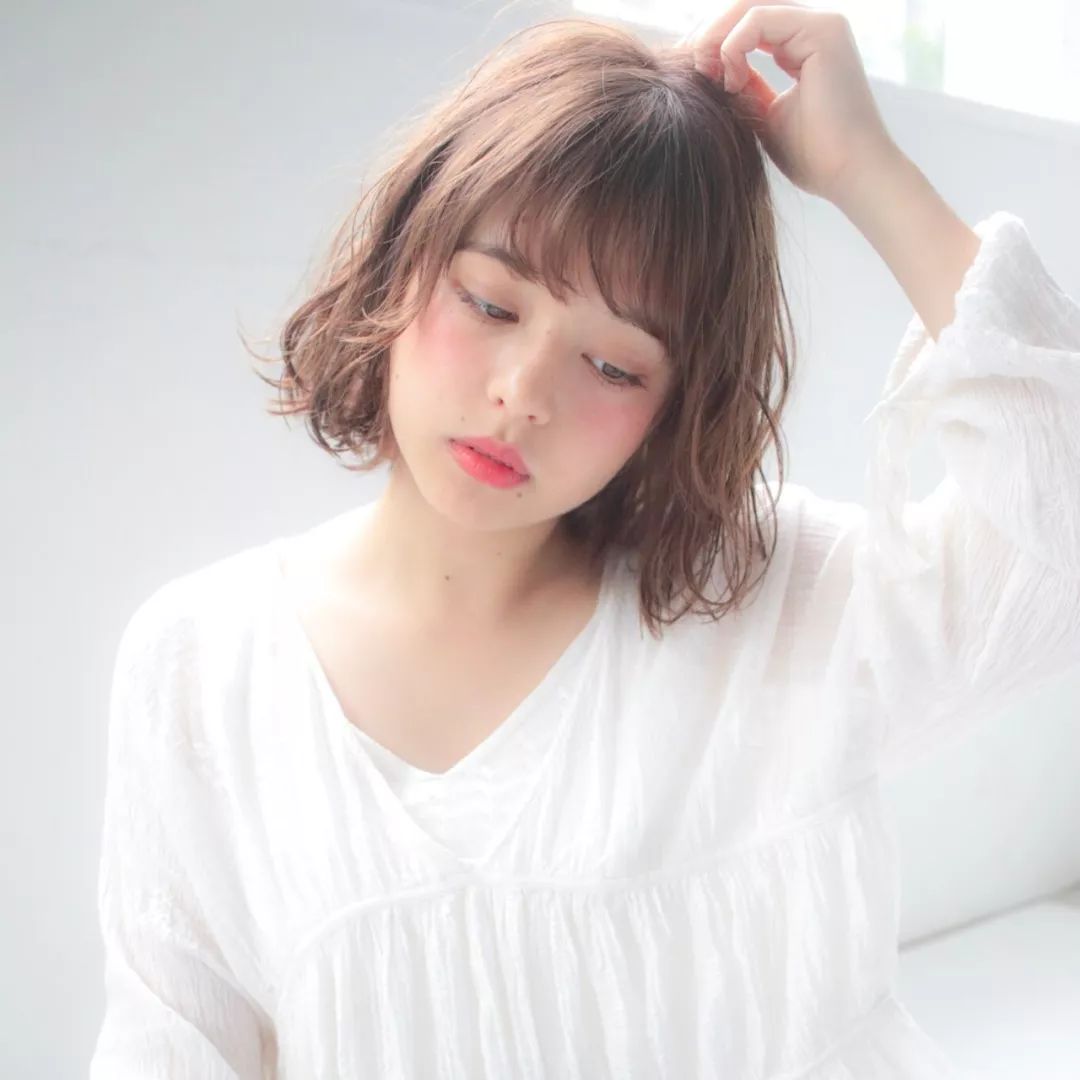 2018年春季日本流行的18款短发!这样的发型真是美出了新高度!