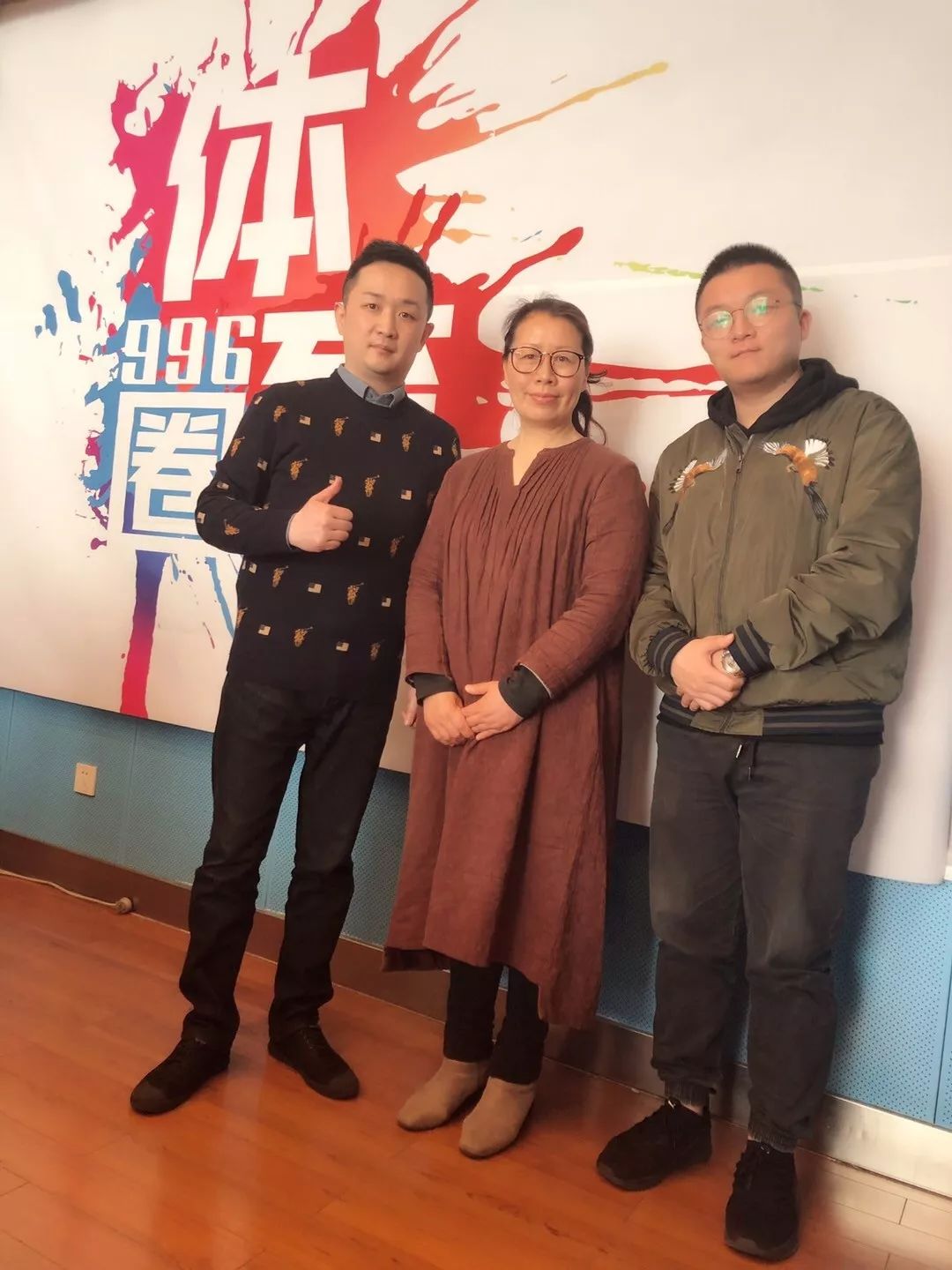 要和他们一样,做一个有奉献精神的人~