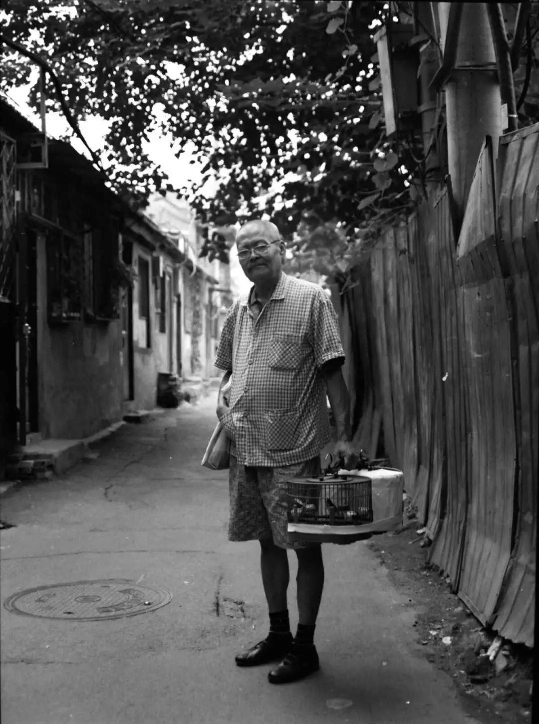 从80年代开始拍胡同,他用10万张照片记录老北京变迁|胡同|贾勇|老北京