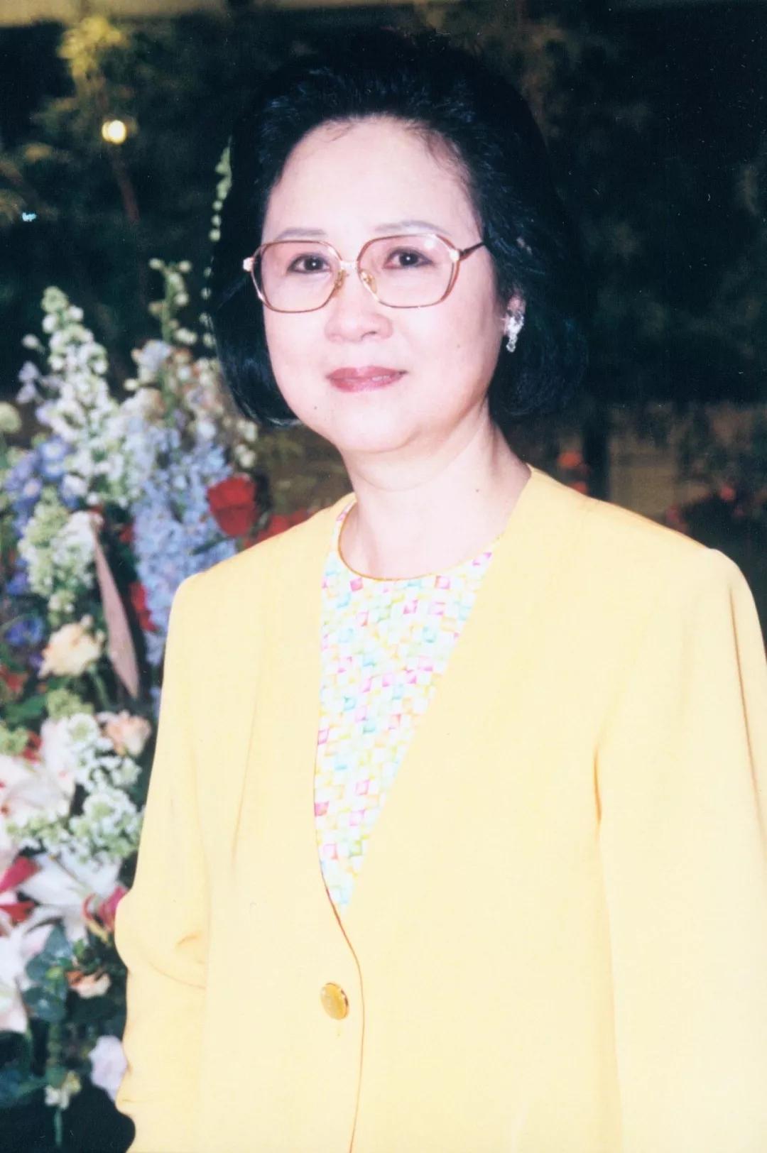 琼瑶女星赵永馨，36年前旧照曝光，清纯模样掀起网友回忆 - 知乎