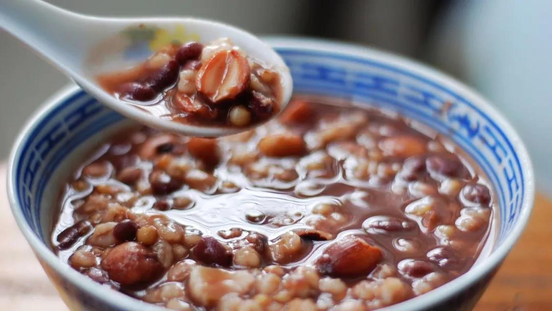 【夜读】四方食事,不过一碗人间烟火