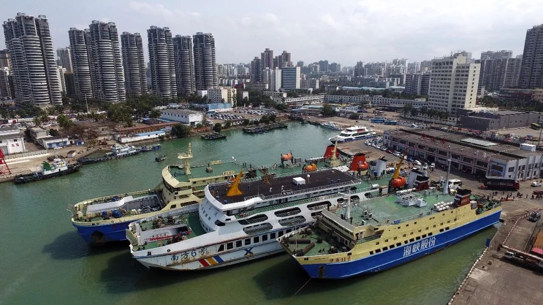 海南万车大滞留,海口到深圳机票近两万,还要中