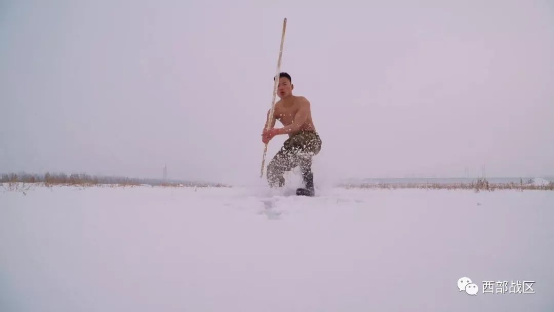 绝对震撼!军营微电影《风雪武者》为你献上元