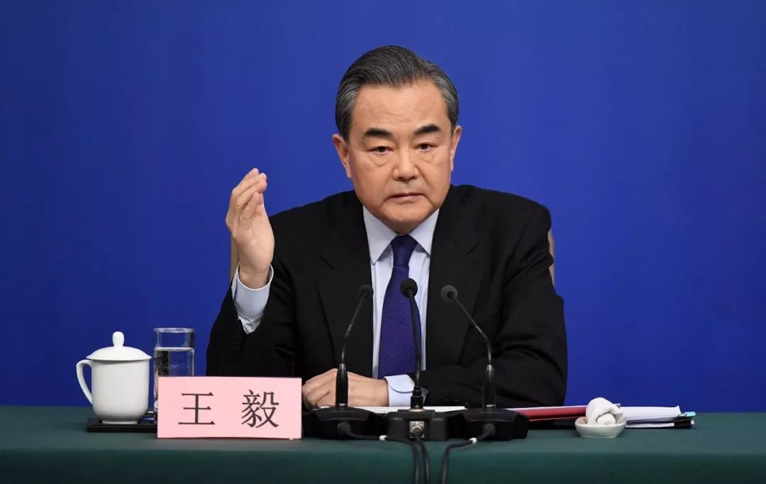 美国打贸易战是抓错了药方外交部部长王毅这些话很提气