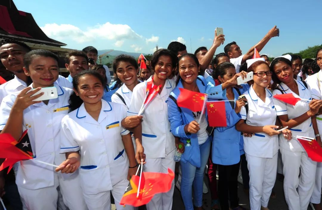 和平方舟医院船访问东帝汶