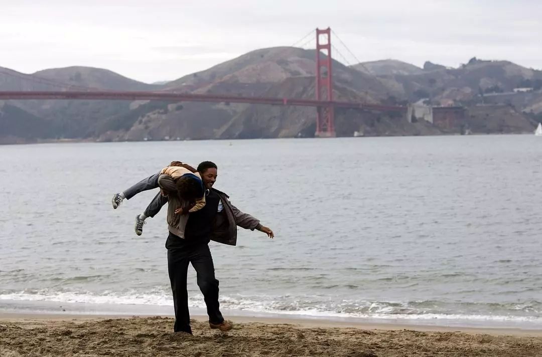 《当幸福来敲门》:成功也许会迟到,但不会缺席