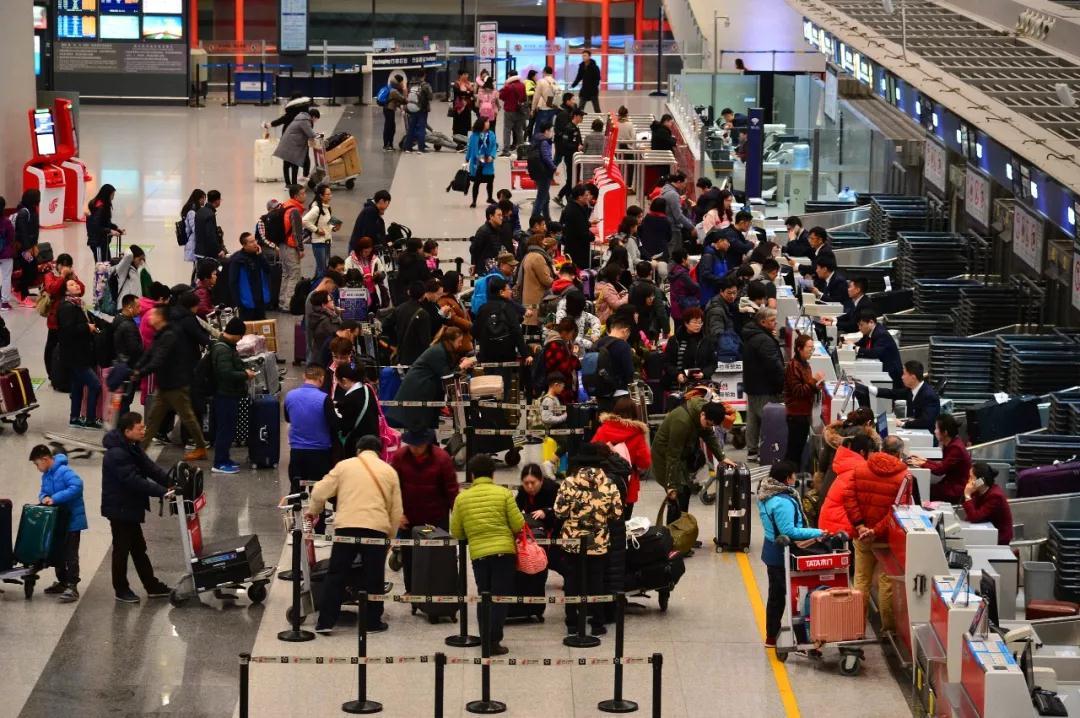 海口市紧急通知今天继续放假 离岛航班一票难