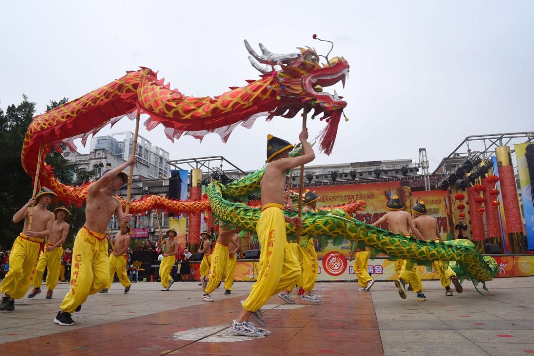 19:00直播 2018宾阳炮龙节 | 龙鼓、彩凤、炮龙舞……错过的精彩这里都有!