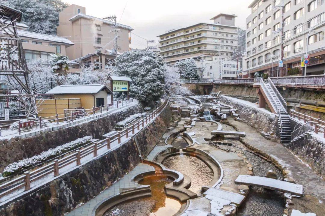 你的呱儿子在《旅行青蛙》里去过的景点，原来都大有来头