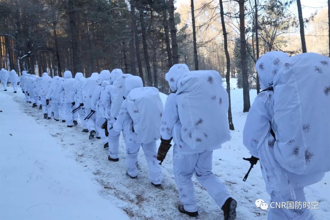 组图:数九寒天,这组图告诉你特种兵都在忙些啥
