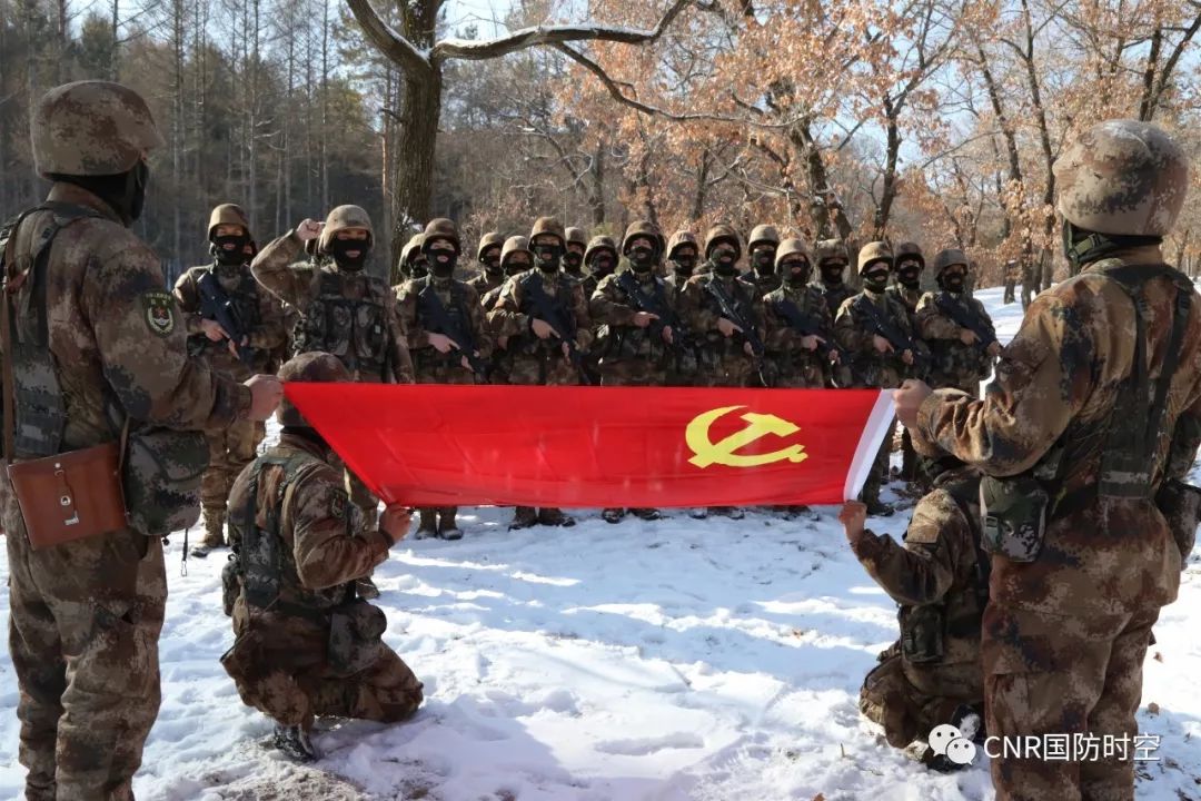 组图:数九寒天,这组图告诉你特种兵都在忙些啥