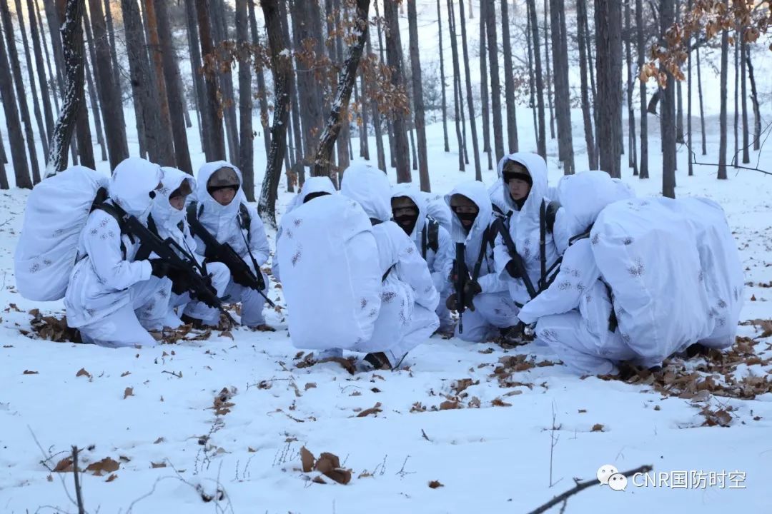 组图:数九寒天,这组图告诉你特种兵都在忙些啥