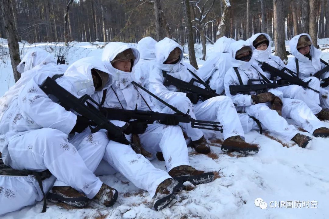 组图:数九寒天,这组图告诉你特种兵都在忙些啥