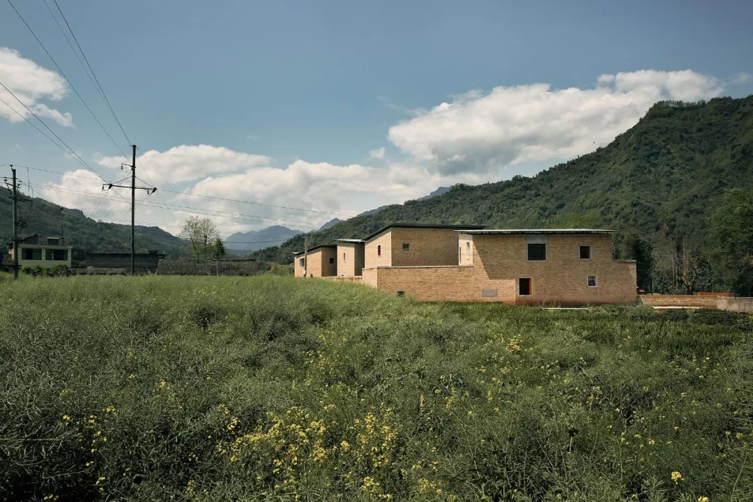 他用400万在荒山盖了9栋房子大舍建筑设计事务所陈屹峰