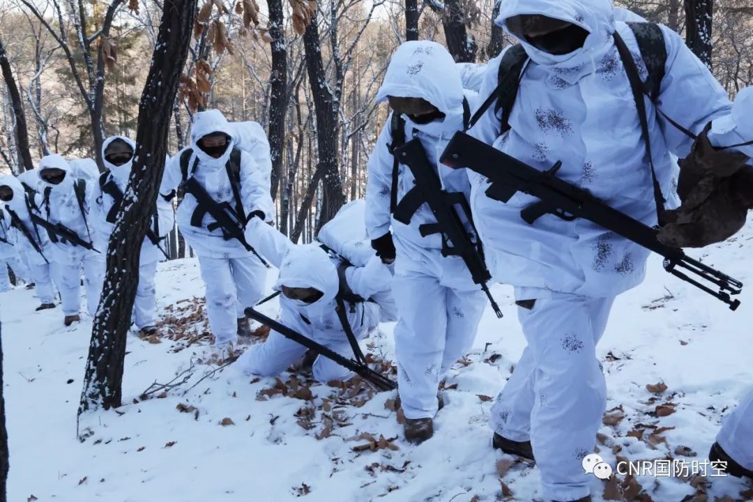 组图:数九寒天,这组图告诉你特种兵都在忙些啥