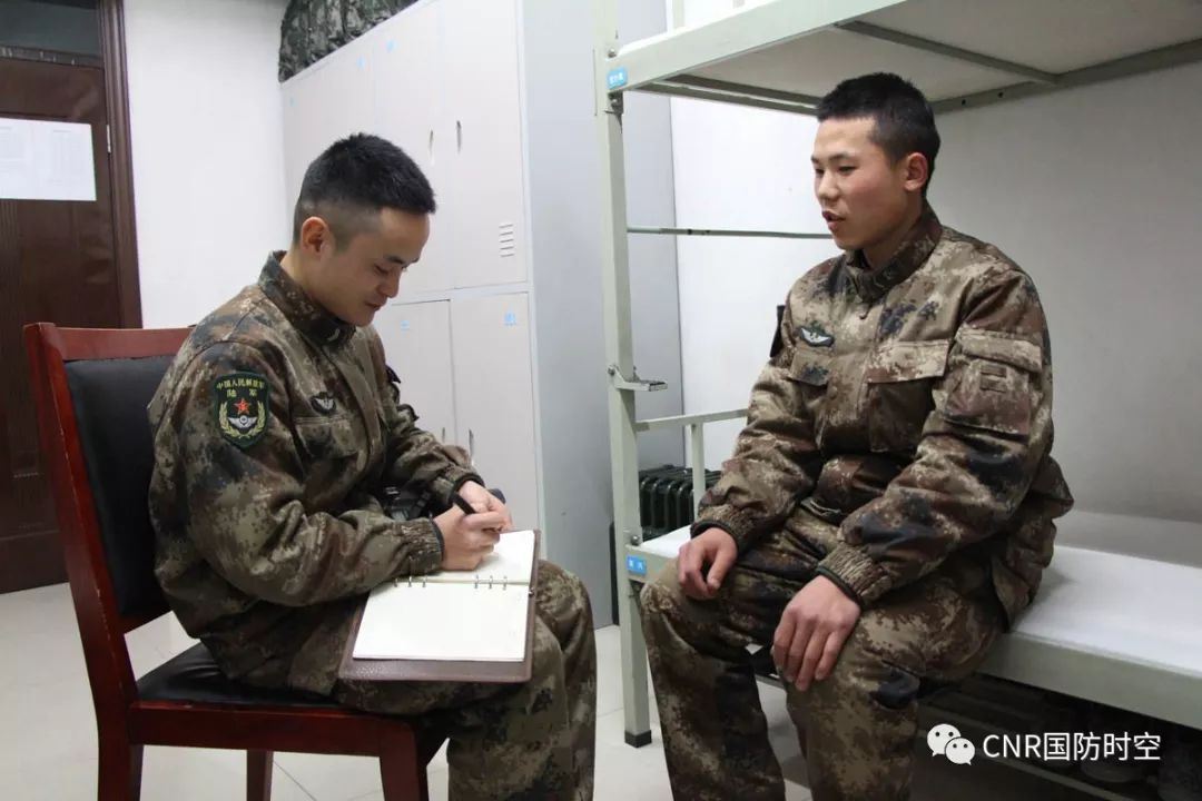 曝光:部队新闻报道员是怎样炼成的?