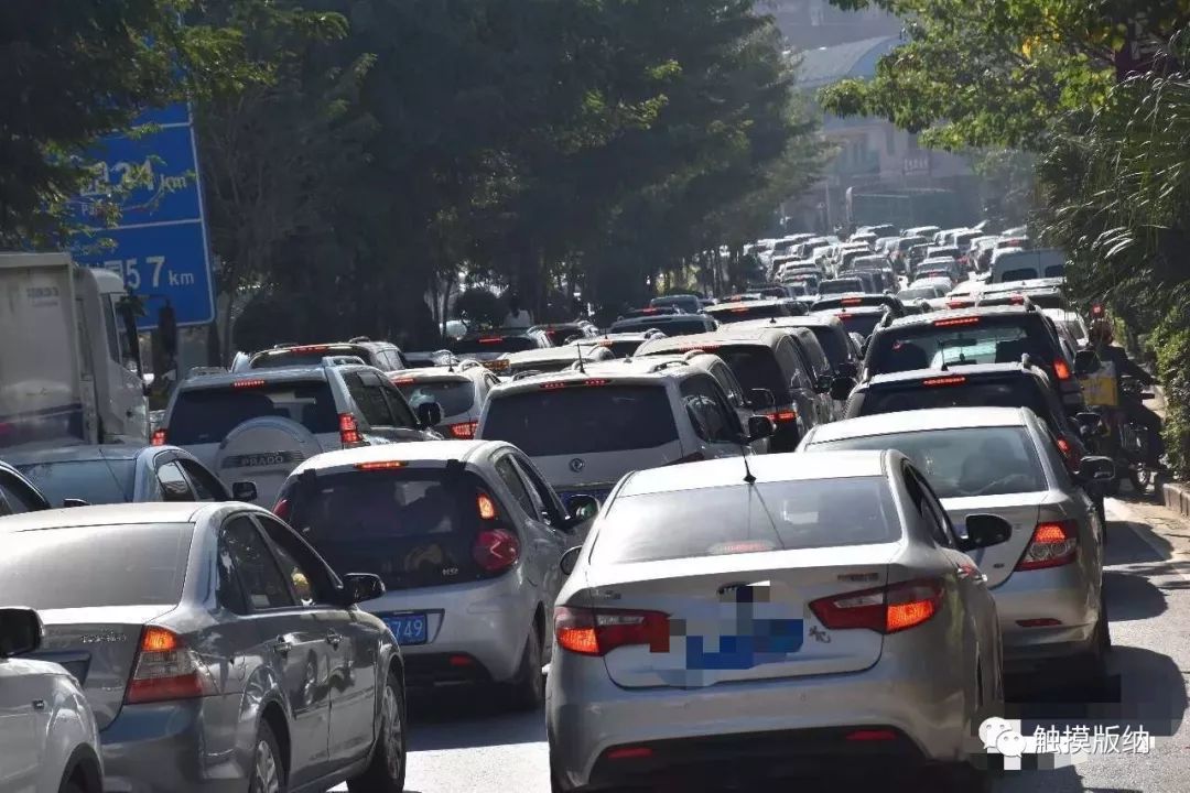 史上最堵!百万大军春节突袭版纳,多地沦陷!还有大批人马在前进