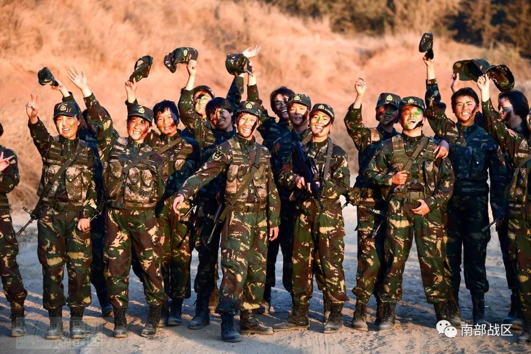 24名女子特战队员,在七彩云南绽放