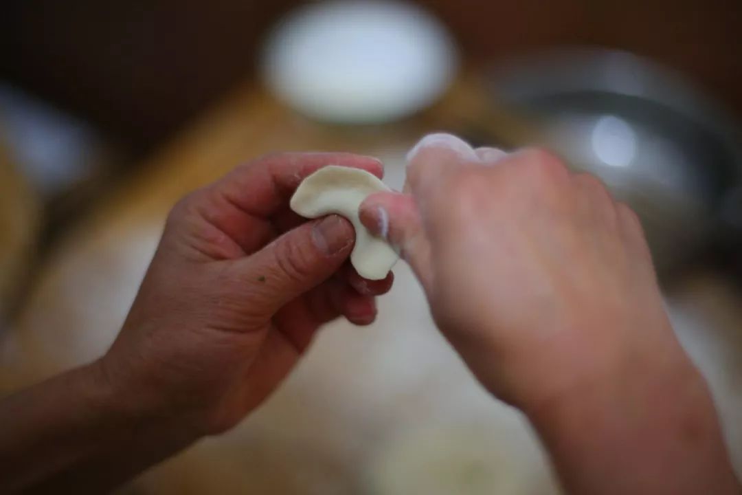 3500万个 范雨素 ,撑着别人的家…