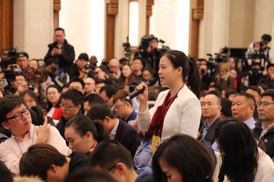 人大议程定了！房地产税法等房产新闻“刁钻”问题，听听新发言人怎么说
