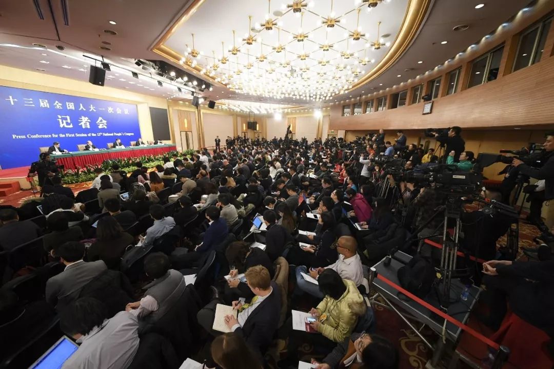 金一南谈gdp_金一南 要警惕平淡的生活,它最能杀灭一个人(2)