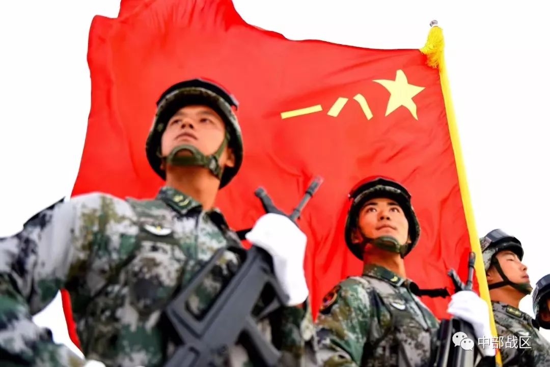 解放军和武警部队的代表委员热议能打仗打胜仗