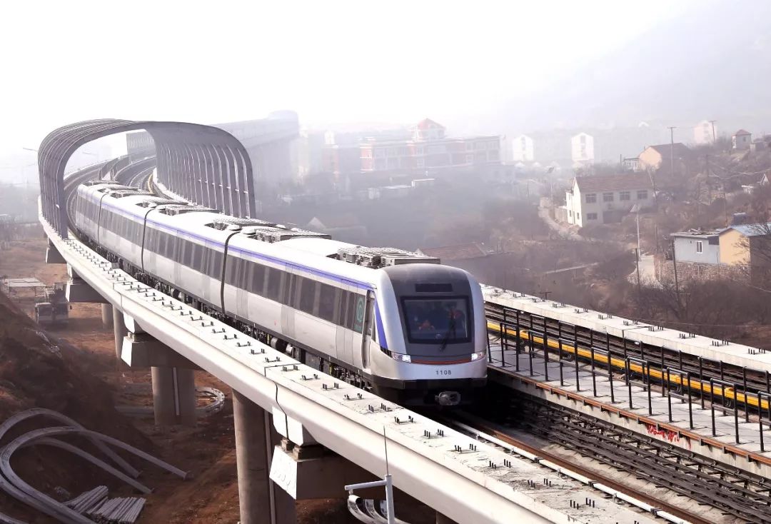 去年,青岛这里的新房卖了近5000套,因为这3个